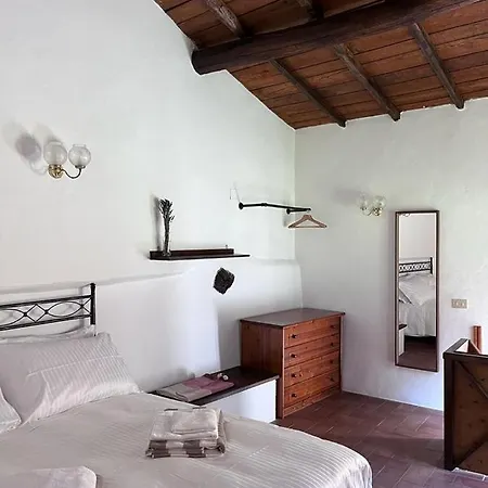 Дом отдыха Podere Il Giardino - Casale Rustico Degli Ulivi Con Piscina E Parco - Lucca